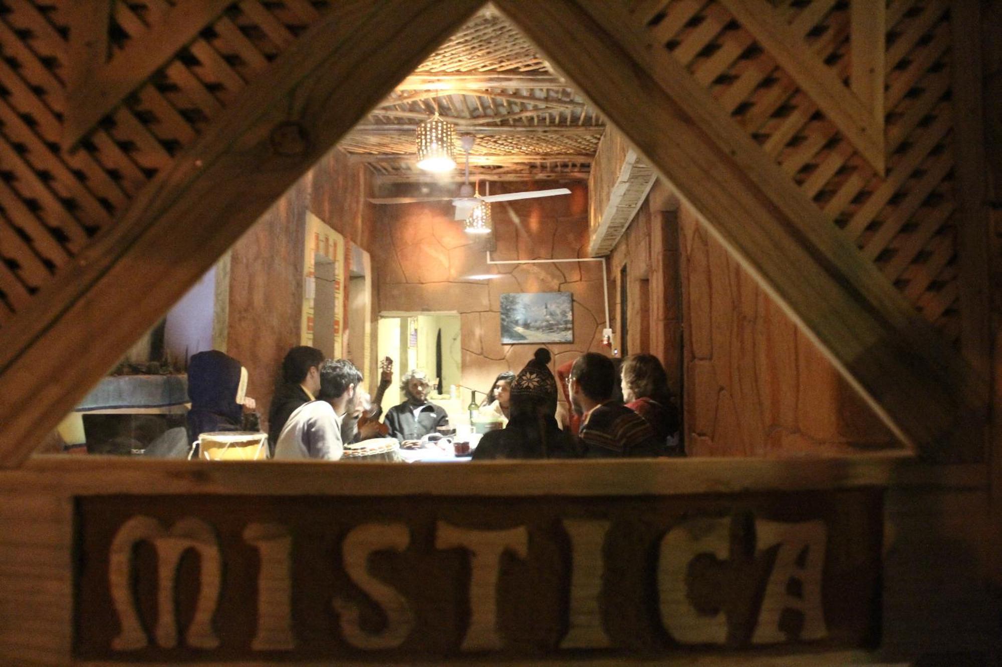 Hostel Mistica *